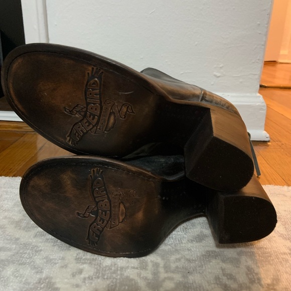 Freebird by Steven, distressed gray, size 8 boots - Picture 7 of 16